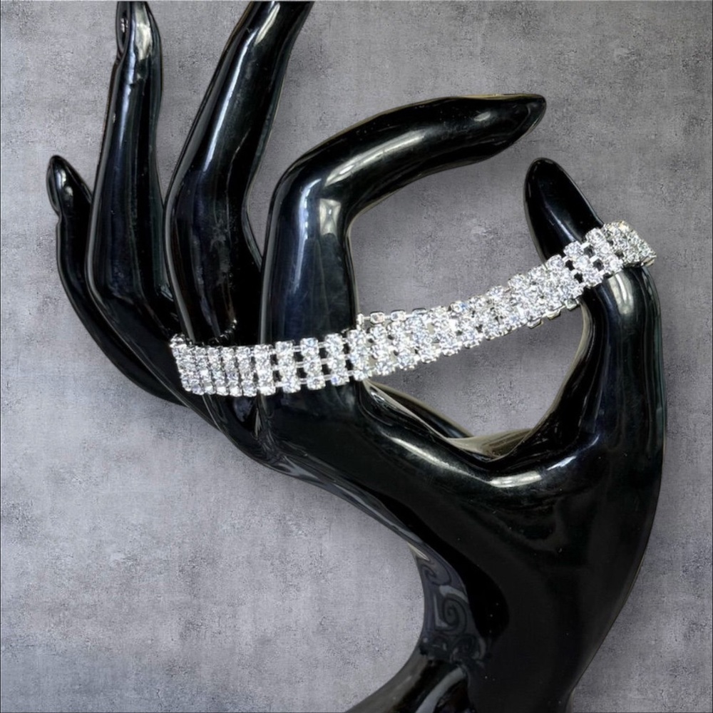 181. Vintage‎ Silver Tone Rhinestone Tennis Bracelet 7" Women's Jewelry